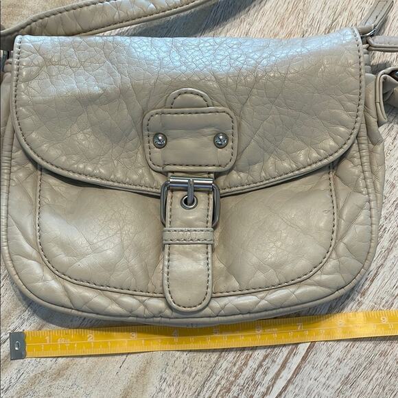Bone Leather Crossbody – Buttery Soft Flap Style, Adjustable Strap, NWOT, Travel - Picture 6 of 7